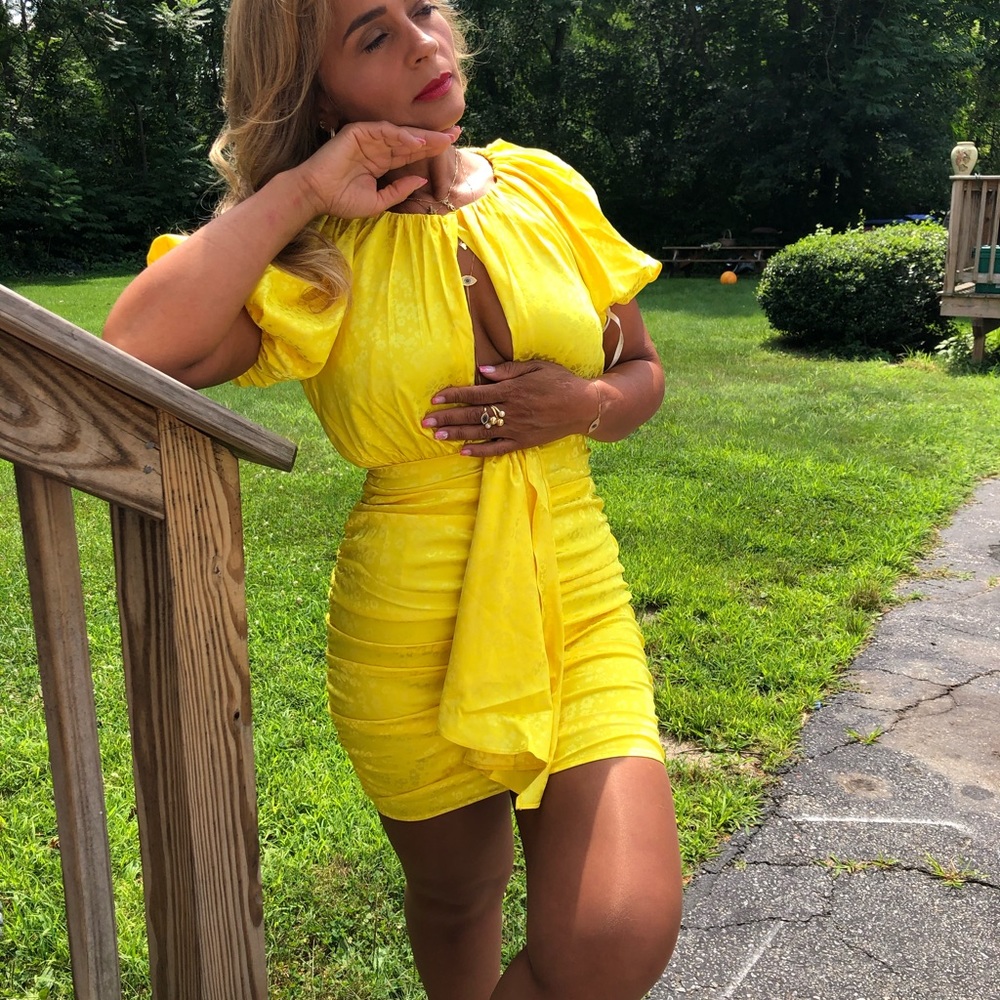 Dress - Picture 2 of 6
